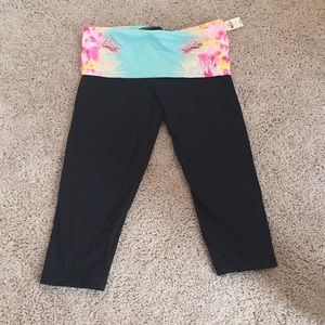 Victoria’s Secret: Pink Yoga pants